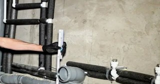 Замена труб в частном доме в Нефтекамске - качественный монтаж от 2055 руб.